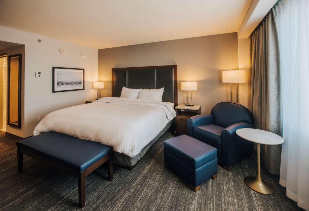 The Explorer Hotel Yellowknife Habitación foto
